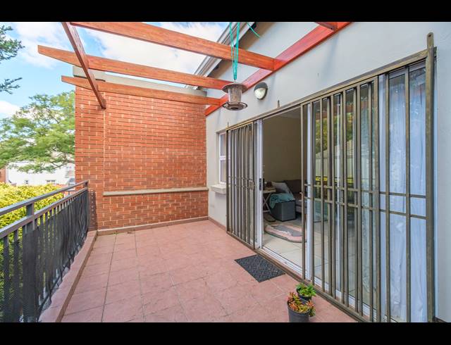 2 BEDROOM APARTMENT FOR SALE IN PARKVIEW